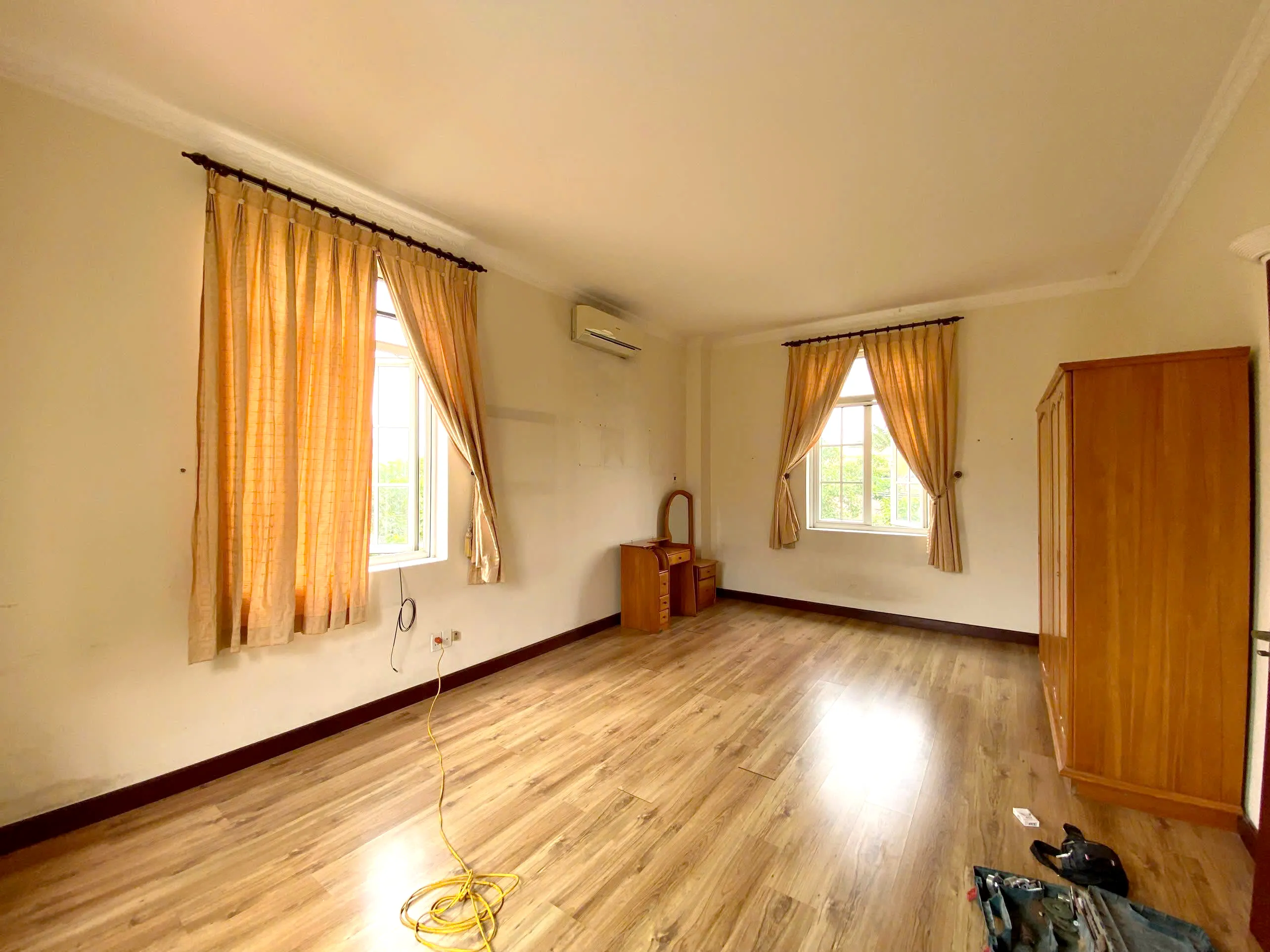 Fancy Garden Villa For Rent in 216 Nguyen Van Huong Thao Dien HCMC 450sqm 3,200 USD/month