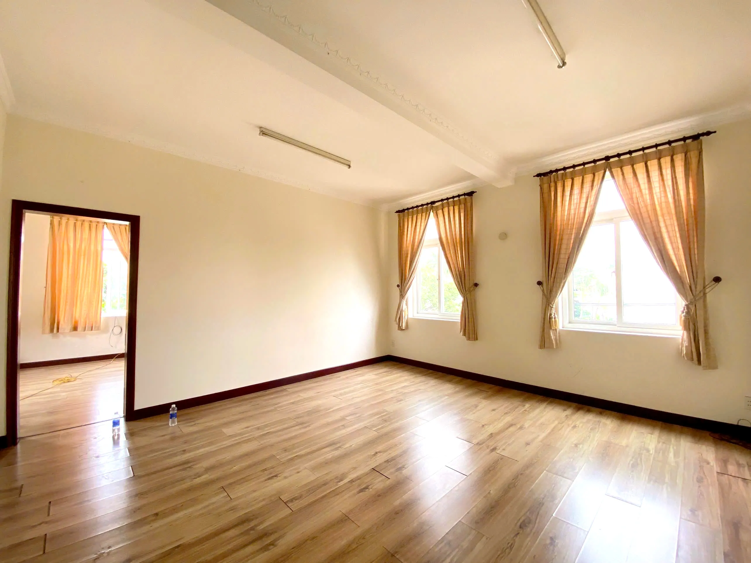 Fancy Garden Villa For Rent in 216 Nguyen Van Huong Thao Dien HCMC 450sqm 3,200 USD/month