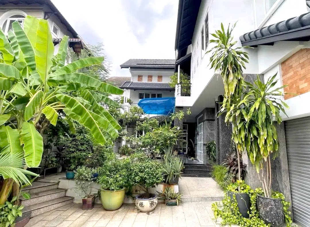 Furnished Villa For Rent in Fideco Compound Thao Dien Ho Chi Minh City 400sqm 4,000 USD/month