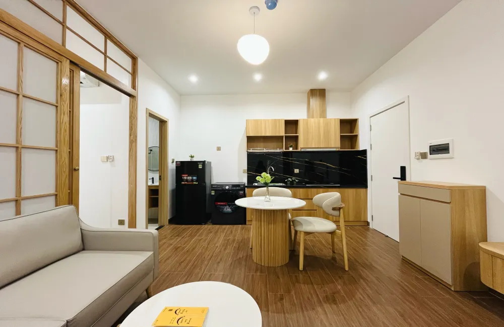 Balcony One Bedroom Apartment in Near Thao Dien Metro For Rent HCMC 50sqm 750 USD/month