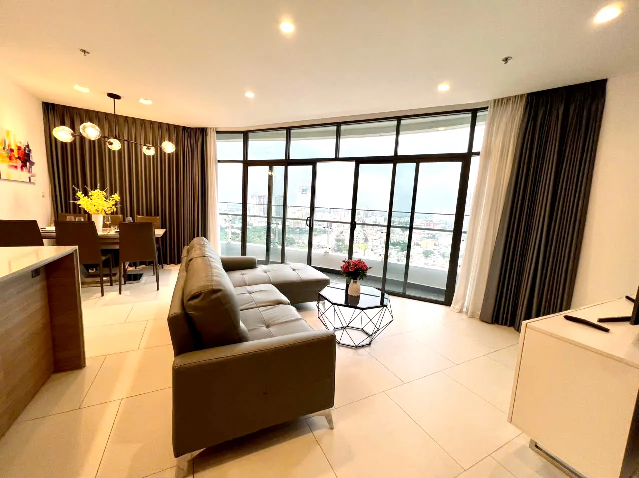 02 Bedroom Apartment Landmark 81 View in City Garden Binh Thanh HCMC 101sqm 1,600 USD/month
