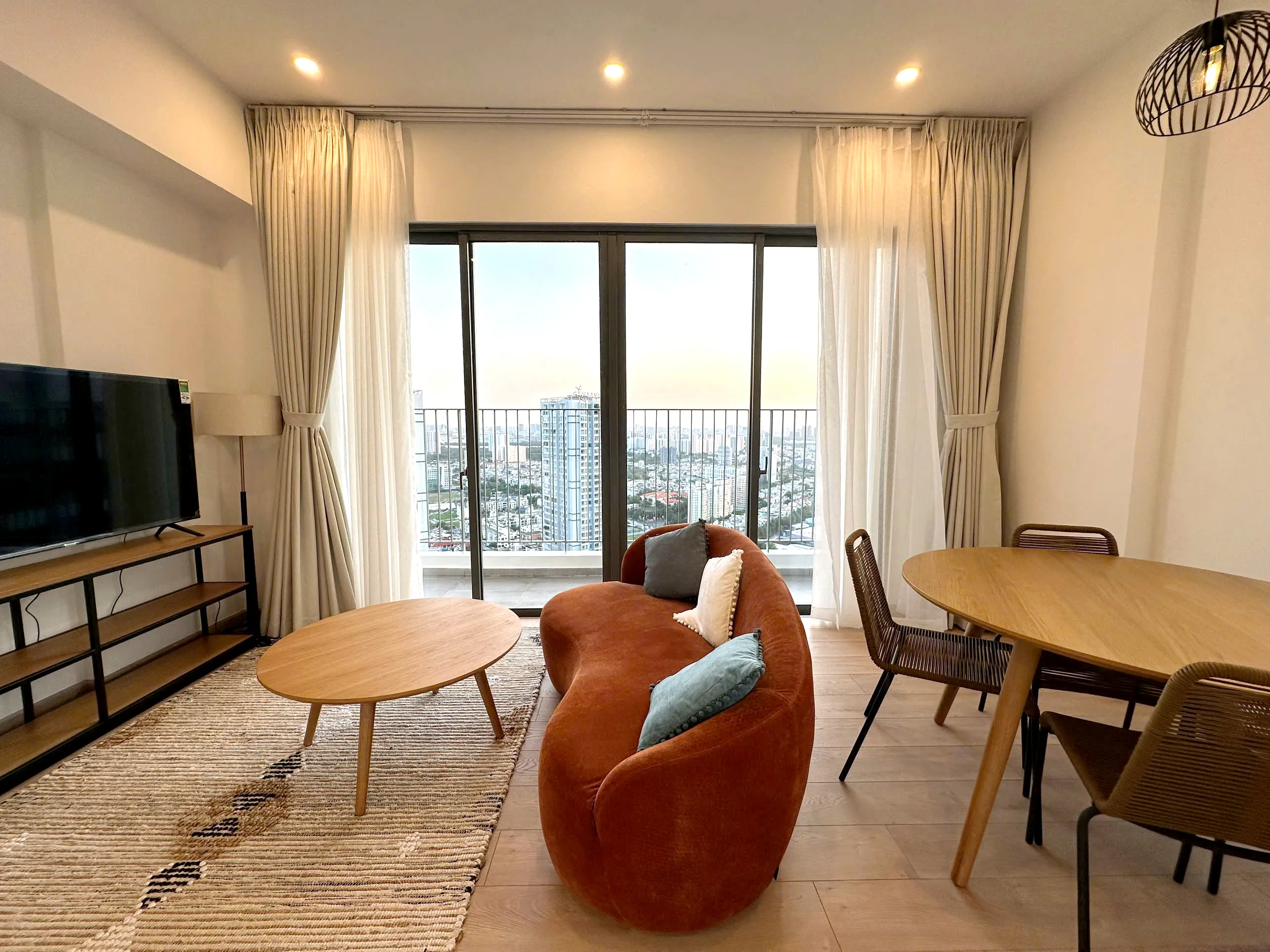02 Bedroom SPA Apartment For Sale in Masteri An Phu Thao Dien HCMC 70sqm 284,000 USD