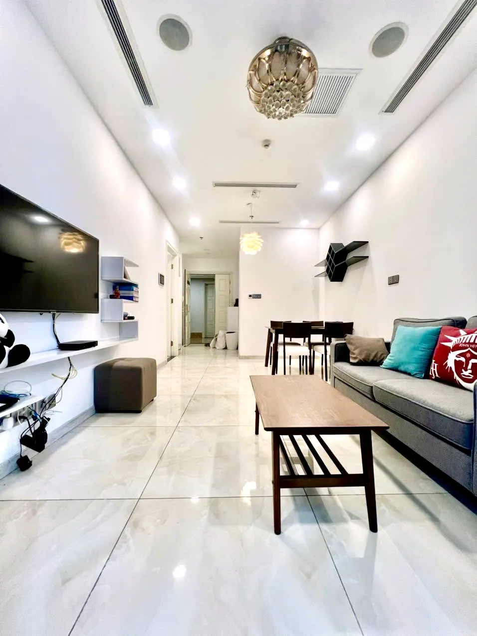 Good Rent 01 Bedroom Vinhomes Golden River Apartment District 1 HCMC 50sqm 850 USD/month
