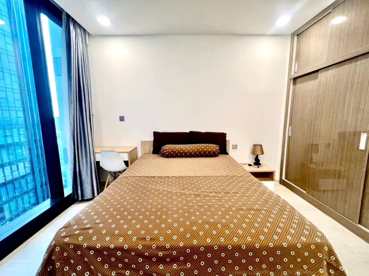 Good Rent 01 Bedroom Vinhomes Golden River Apartment District 1 HCMC 50sqm 850 USD/month