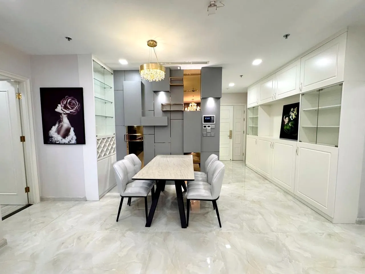 Good Rent 02 Bedroom Vinhomes Golden River Apartment District 1 HCMC 86sqm 1,580 USD/month