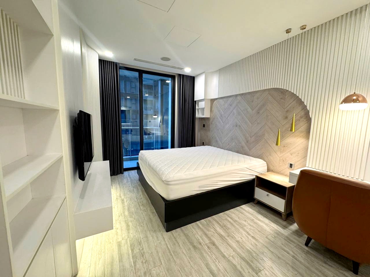 Good Rent 02 Bedroom Vinhomes Golden River Apartment District 1 HCMC