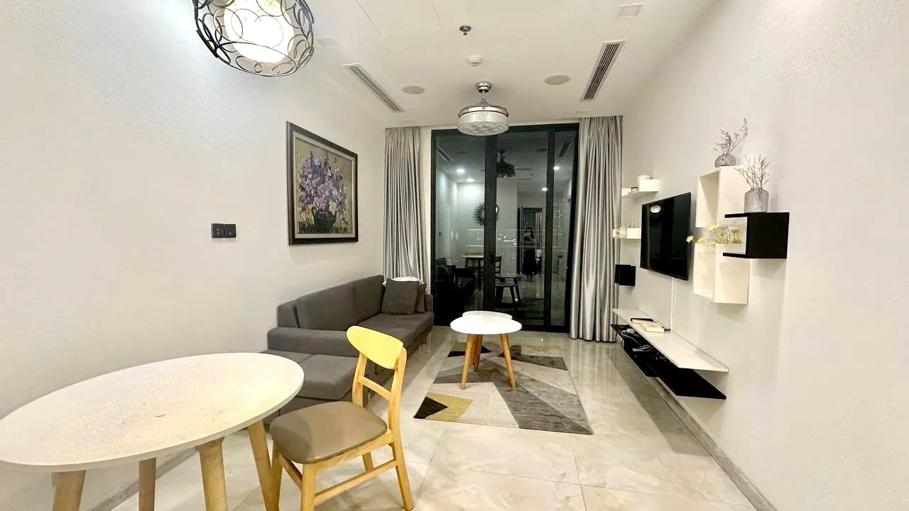 Good Rent 01 Bedroom Vinhomes Golden River Apartment District 1 HCMC 50sqm 830 USD/month