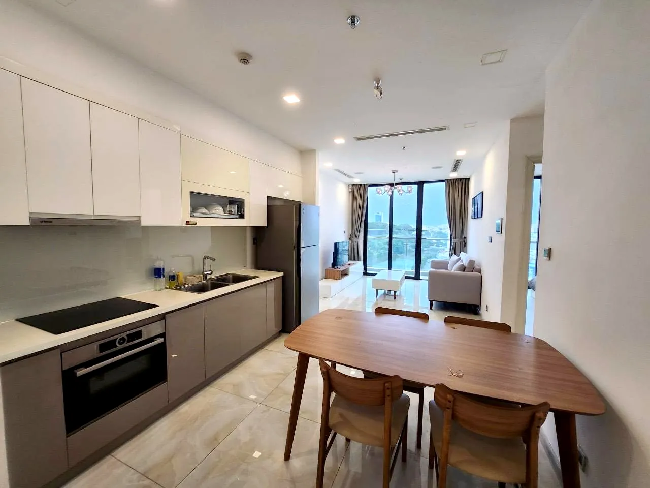 Good Rent 01 Bedroom Vinhomes Golden River Apartment District 1 HCMC 60sqm 870 USD/month