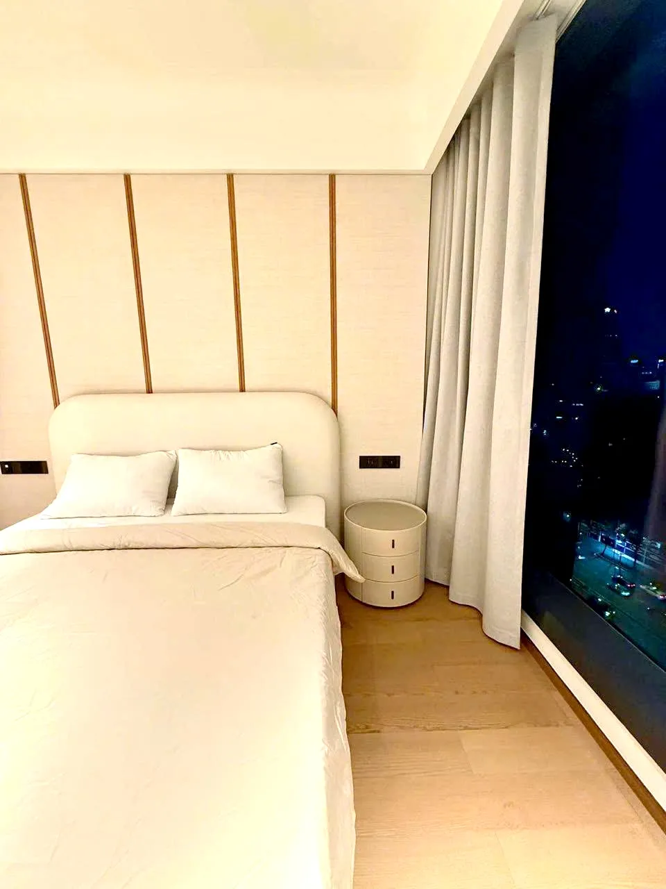 So Cheap Rent 01 Bedroom Grand Marina Sai Gon Apartment District 1 HCMC 54sqm 1,500 USD/month