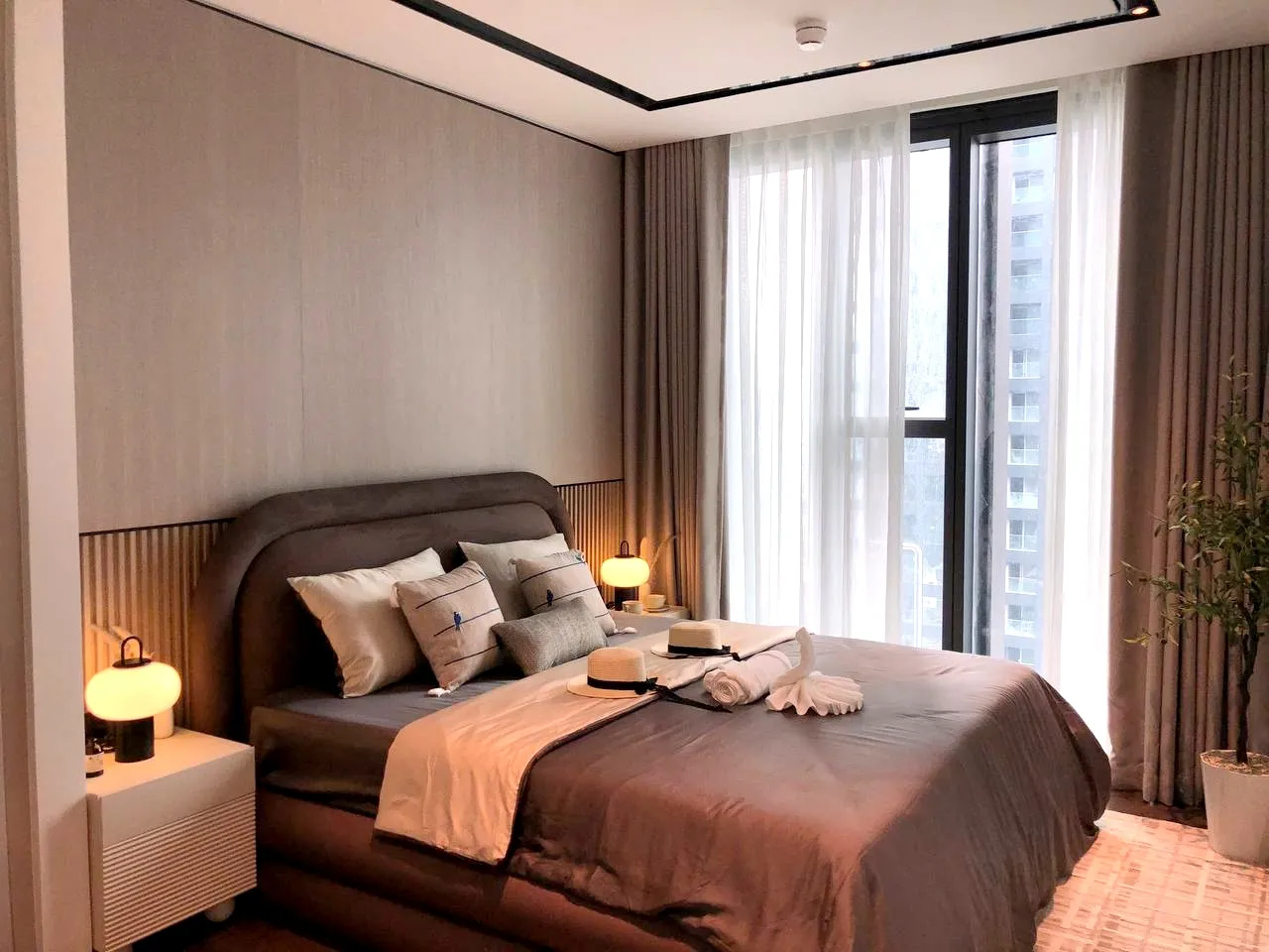 Premium 01 Bedroom Grand Marina Sai Gon Apartment District 1 HCMC 58sqm 1,900 USD/month