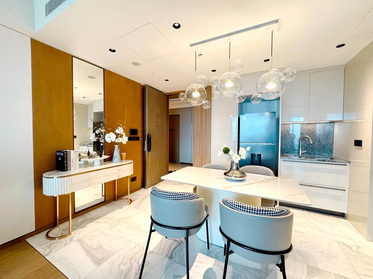 New 01 Bedroom Grand Marina Sai Gon Apartment District 1 HCMC 63sqm 2,250 USD/month