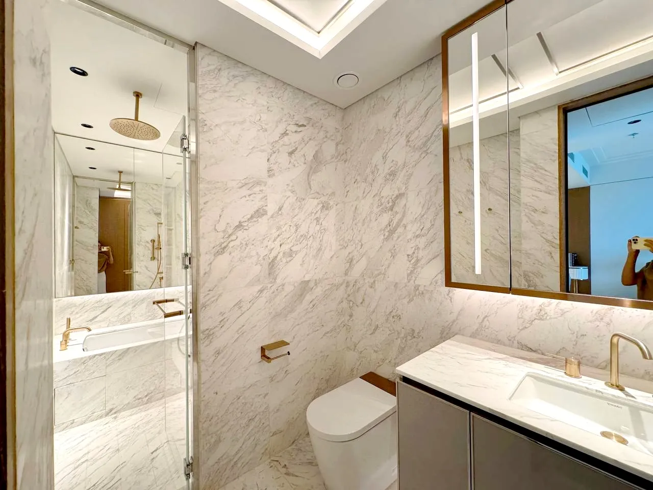 New 01 Bedroom Grand Marina Sai Gon Apartment District 1 HCMC 63sqm 2,250 USD/month