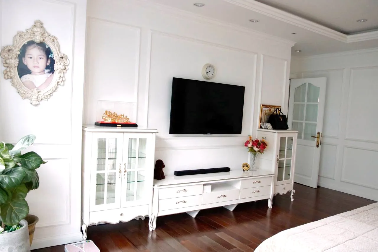 Good Rent 03 Bedroom Vinhomes Dong Khoi Apartment District 1 HCMC 173sqm 2,850 USD/month