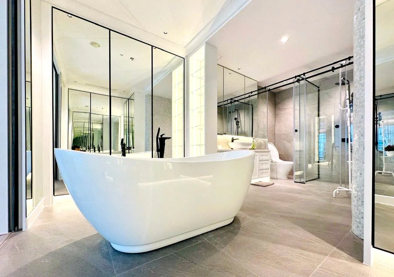 Good Rent 04 Bedroom Vinhomes Dong Khoi Apartment District 1 HCMC 220sqm 4,500 USD/month