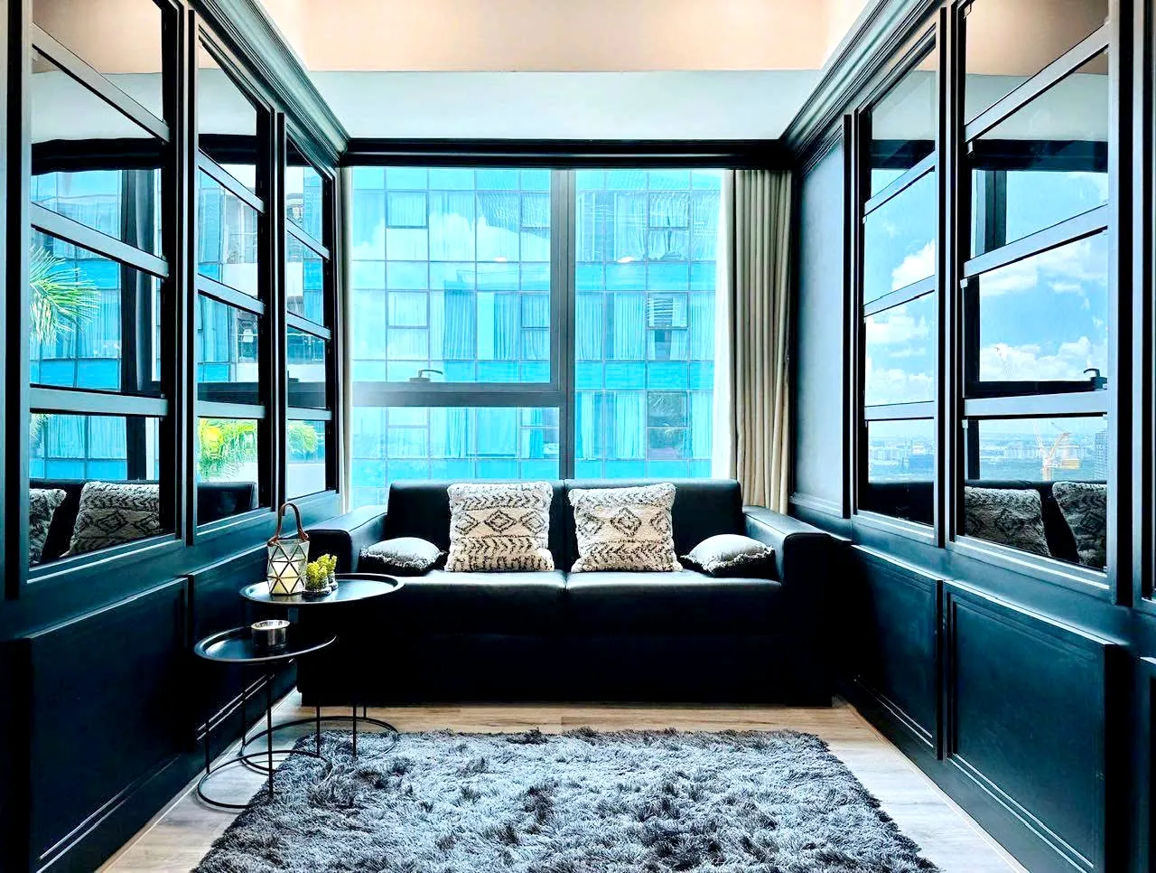 Good Rent 04 Bedroom Vinhomes Dong Khoi Apartment District 1 HCMC 220sqm 4,500 USD/month