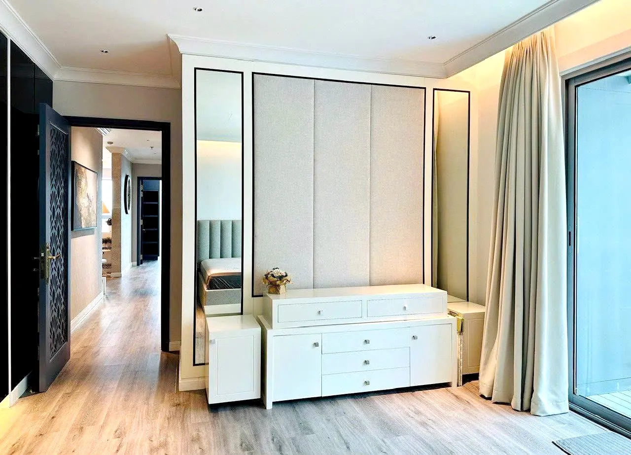 Good Rent 04 Bedroom Vinhomes Dong Khoi Apartment District 1 HCMC 220sqm 4,500 USD/month