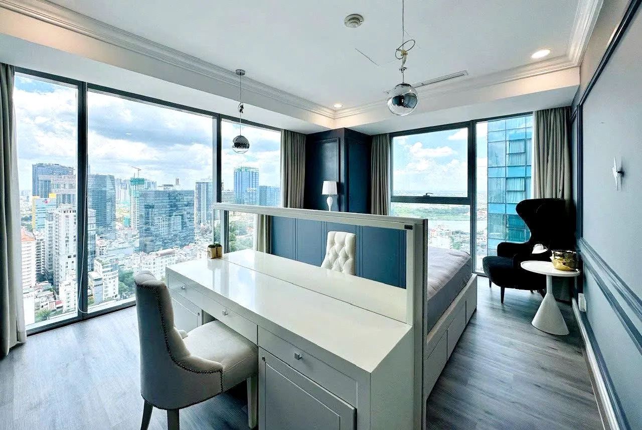 Good Rent 04 Bedroom Vinhomes Dong Khoi Apartment District 1 HCMC 220sqm 4,500 USD/month