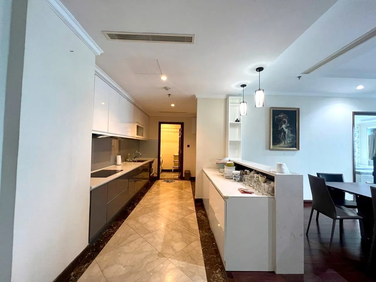 Good Rent 03 Bedroom Vinhomes Dong Khoi Apartment District 1 HCMC 165sqm 2,650 USD/month