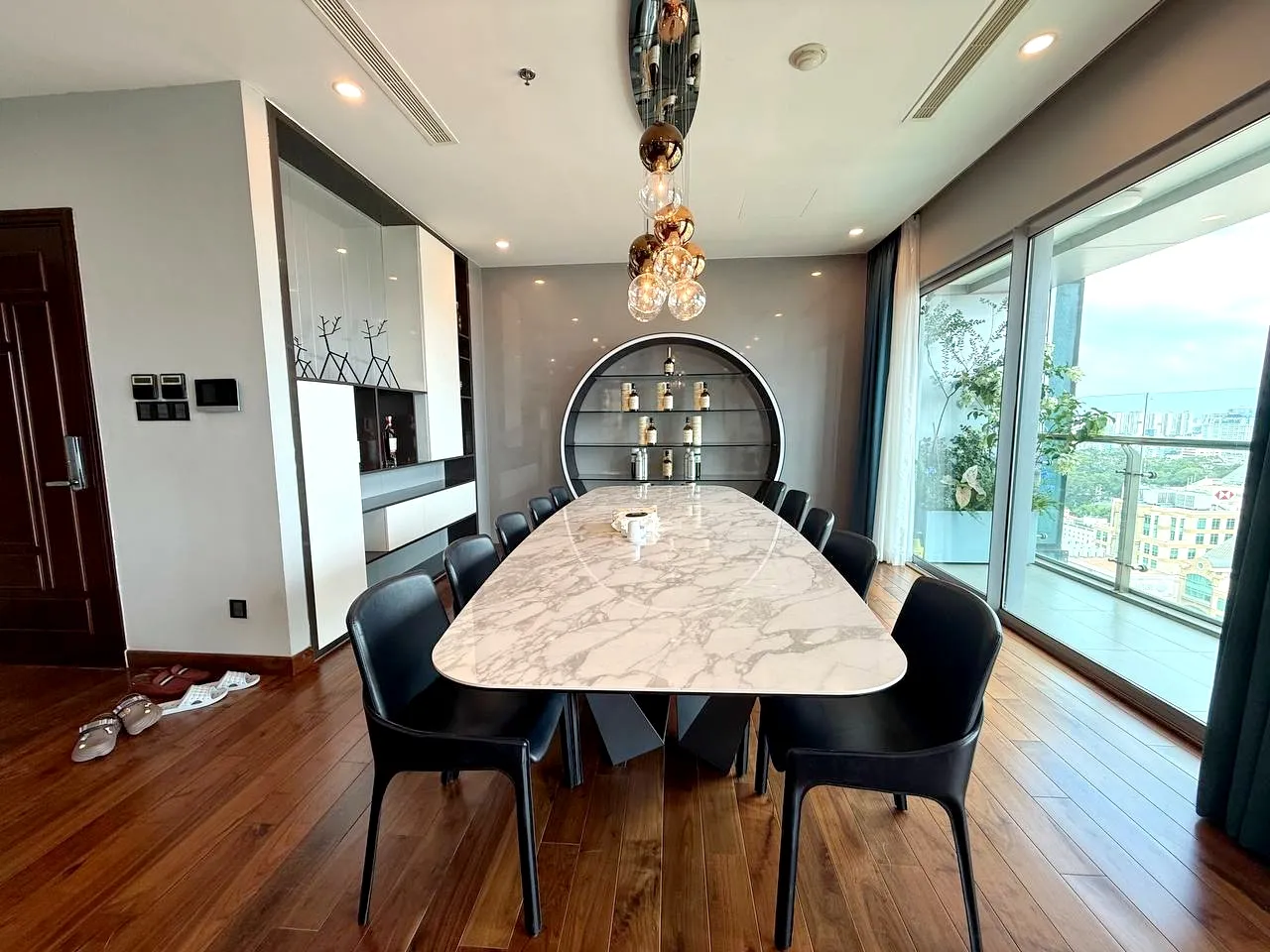 Big Size 03 Bedroom Vinhomes Dong Khoi Apartment District 1 HCMC 205sqm 5,000 USD/month