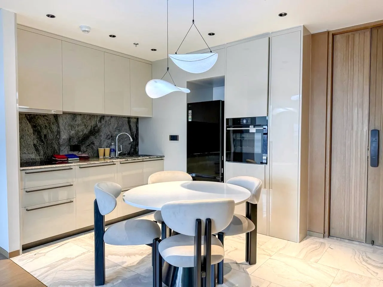 Modern 02 Bedroom Grand Marina Sai Gon Apartment District 1 HCMC 92sqm 4,530 USD/month
