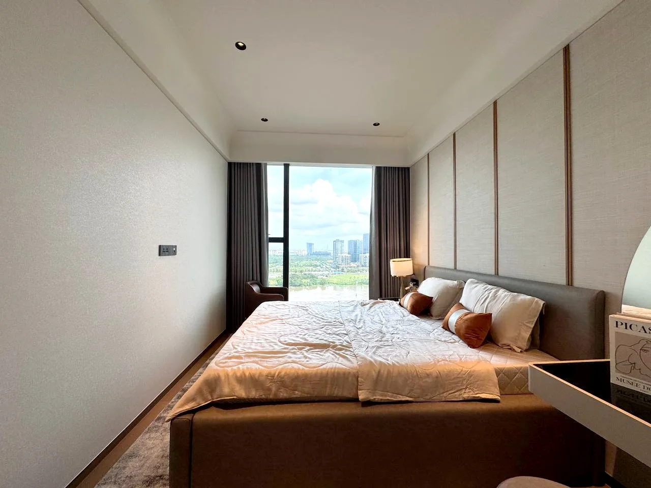 River view 02 Bedroom Grand Marina Sai Gon Apartment District 1 HCMC 87sqm 4,000 USD/month