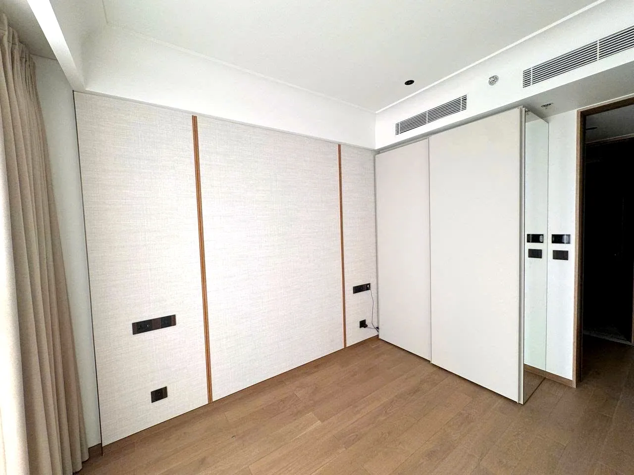 Rent Now 02 Bedroom Grand Marina Sai Gon Apartment District 1 HCMC 78sqm 3,300 USD/month