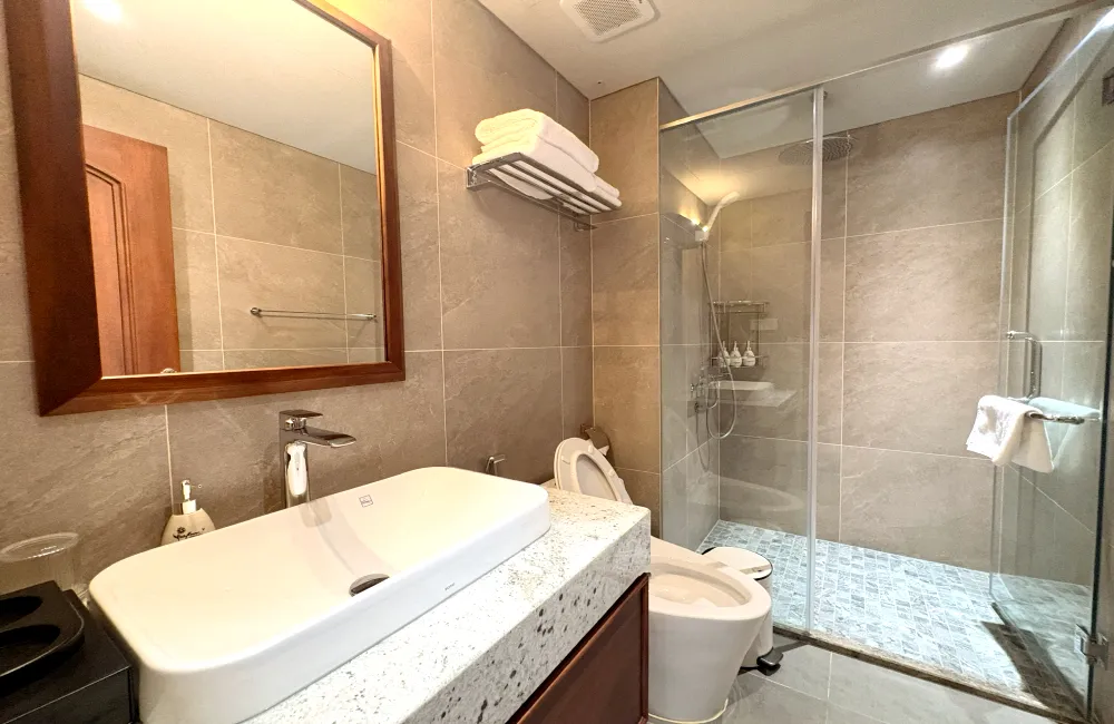 Luxury and New 01 Bedroom Sunflower Serviced Apartment District 3 HCMC 60sqm 1,200 USD/month