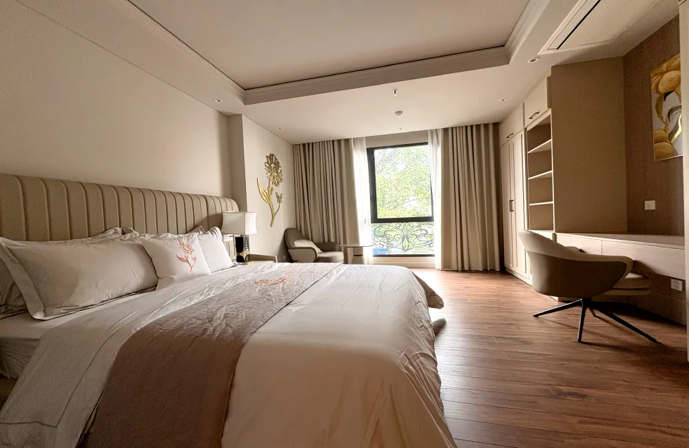 Luxury and New 01 Bedroom Sunflower Serviced Apartment District 3 HCMC 60sqm 1,200 USD/month
