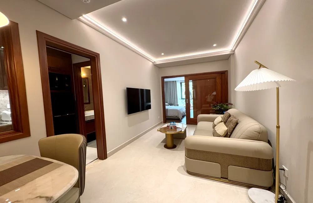 Luxury and New 01 Bedroom Sunflower Serviced Apartment District 3 HCMC 60sqm 1,200 USD/month