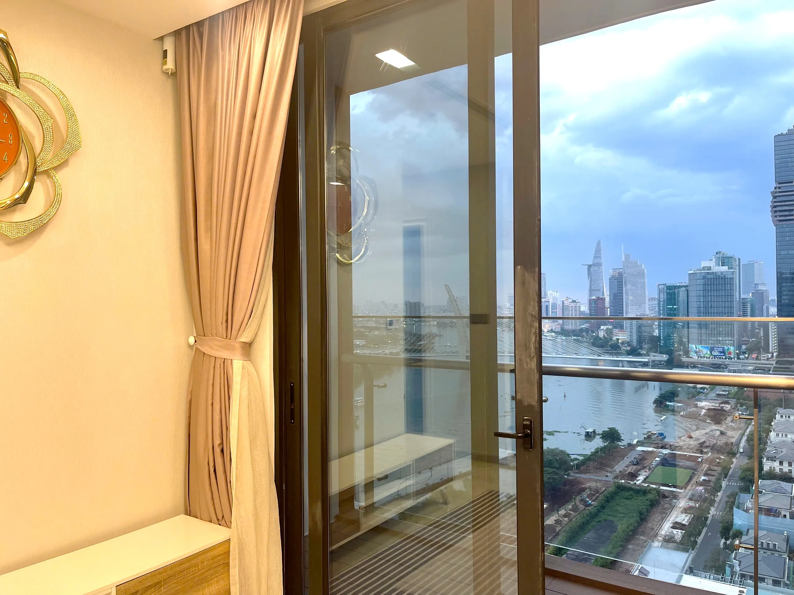 IFC Marina View 02 Bedroom Vinhomes Golden River Apartment District 1 HCMC 79sqm 1,500 USD/month