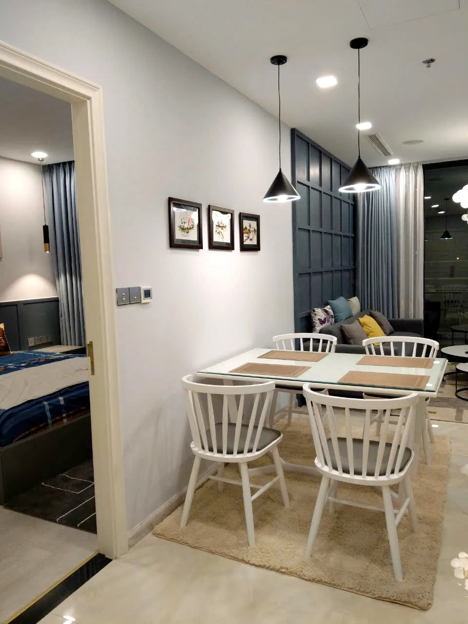 Great Location 02 Bedroom Vinhomes Golden River Apartment District 1 HCMC 50sqm 900 USD/month