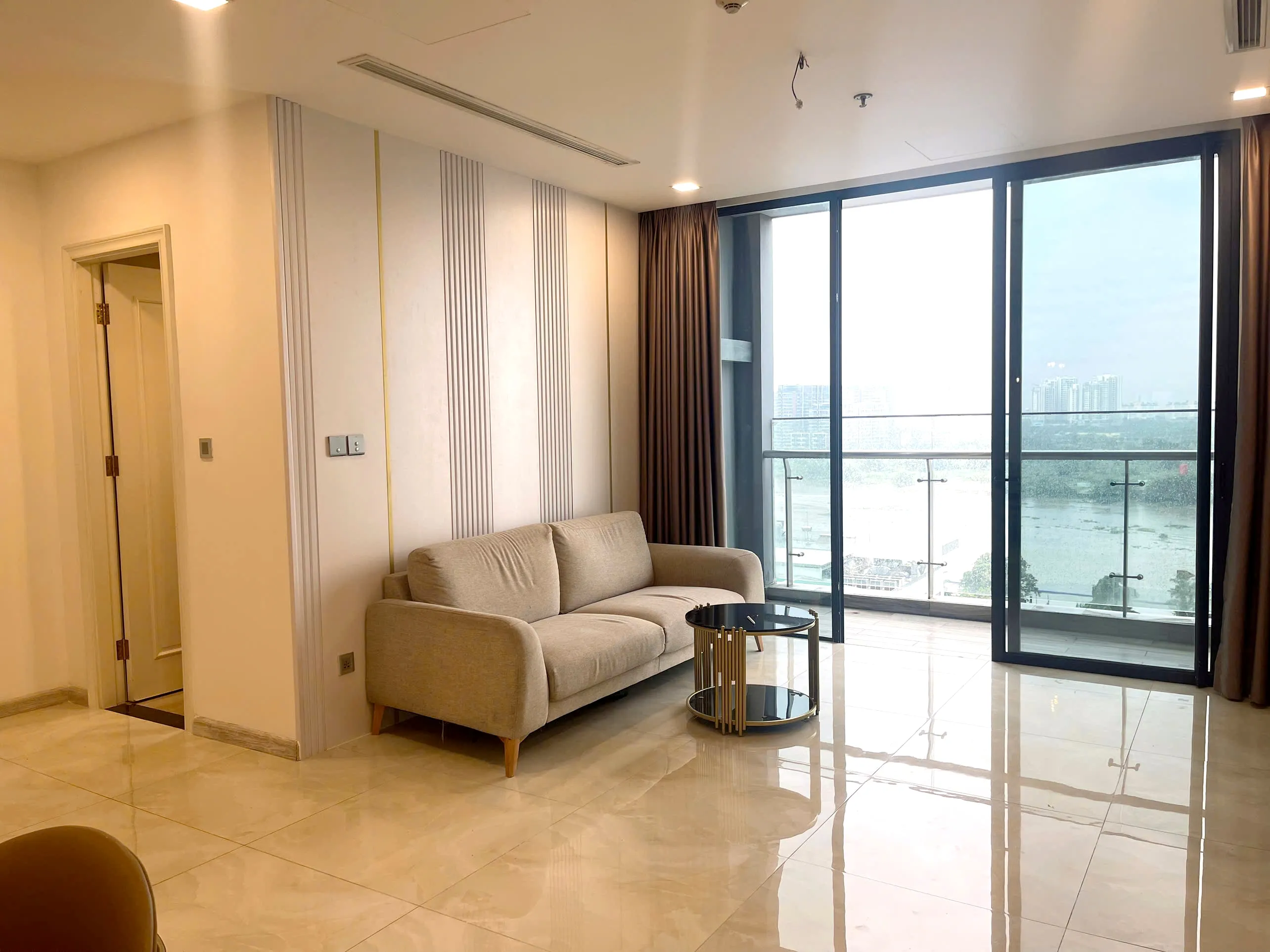 Big Size 03 Bedrooms Vinhomes Golden River Apartment District 1 HCMC 126sqm 1,900 USD/month