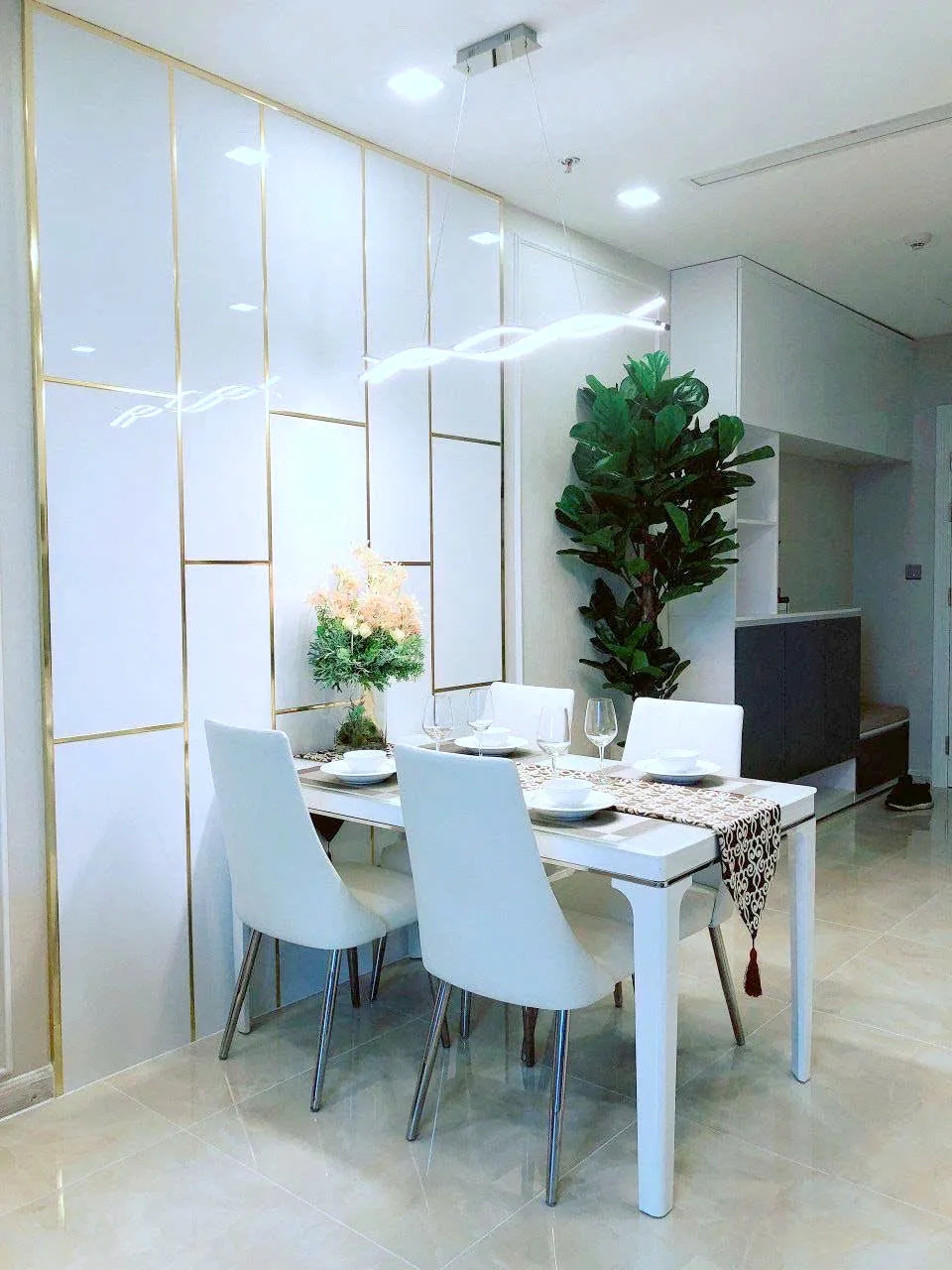 Bitexco View 02 Bedrooms Vinhomes Golden River Apartment District 1 HCMC 79sqm 1,600 USD/month