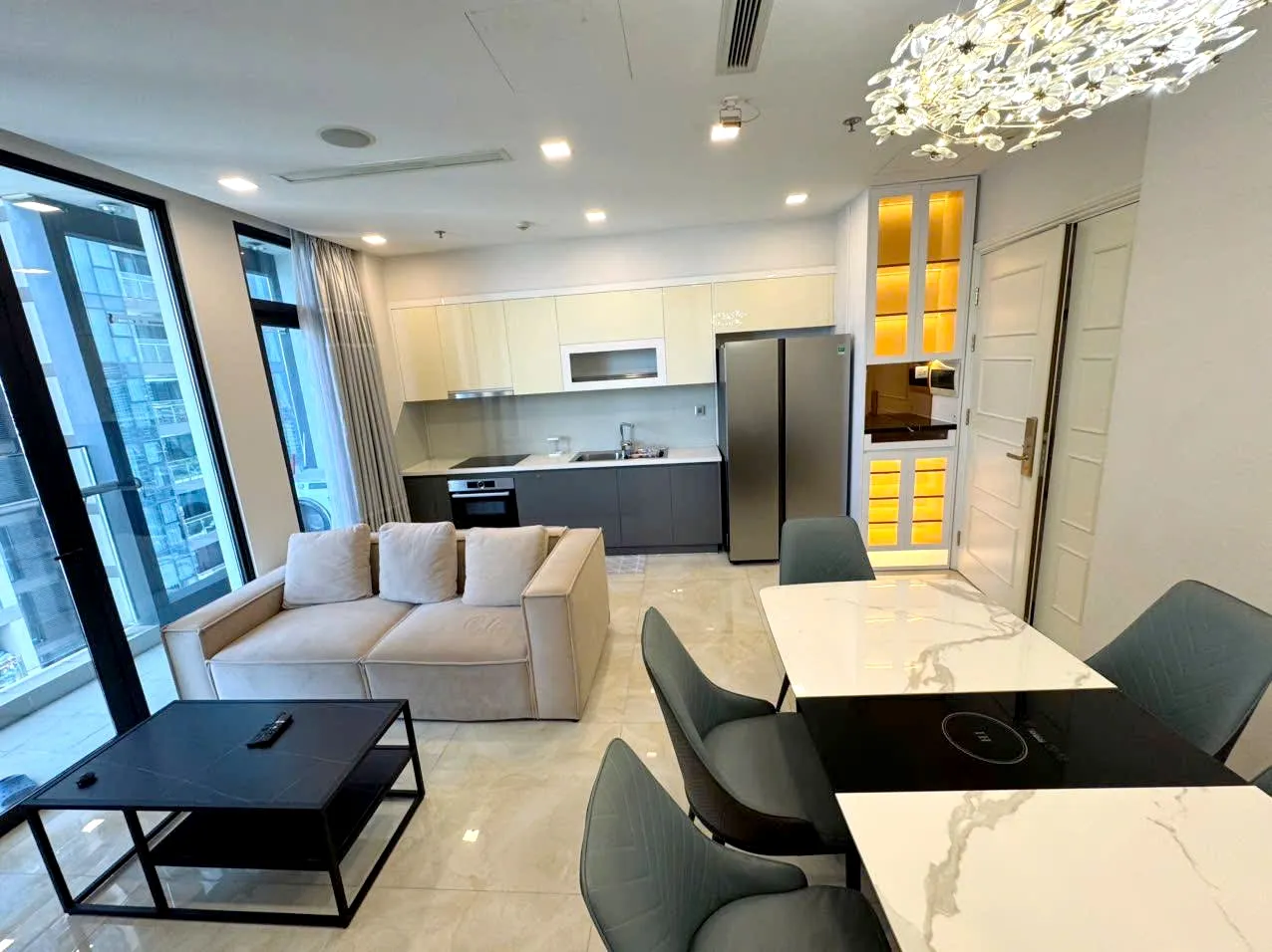 Full Amenities 02 Bedroom Vinhomes Golden River Apartment District 1 HCMC 70sqm 1,150 USD/month