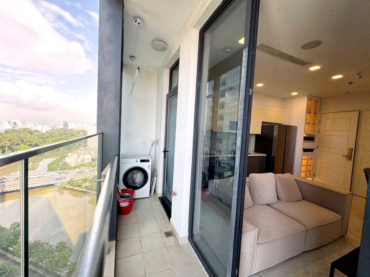 Full Amenities 02 Bedroom Vinhomes Golden River Apartment District 1 HCMC