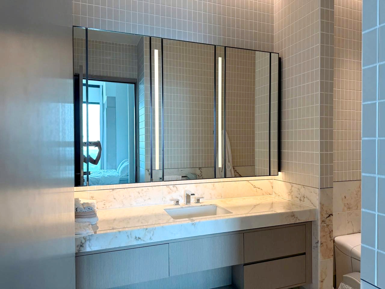 Luxury Living 03 Bedrooms Grand Marina Sai Gon Apartment District 1 HCMC