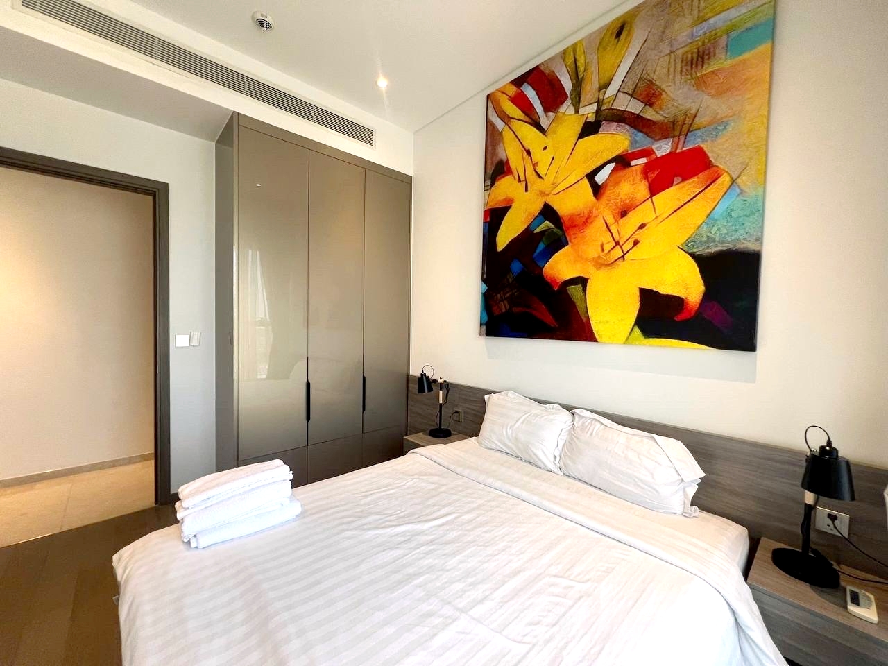 Private Elevator 04 Bedroom The Marq District 1 For rent in HCMC