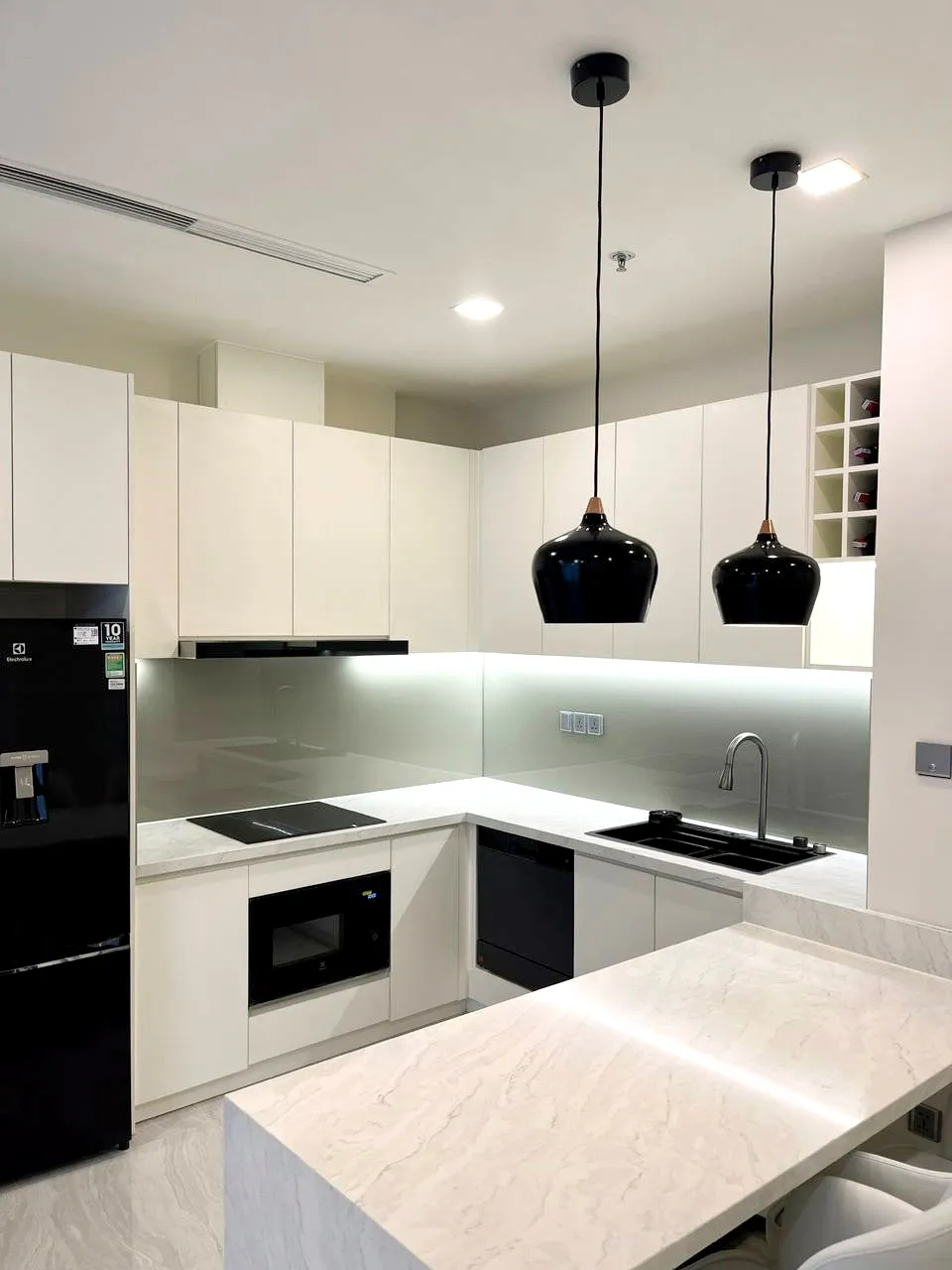 Modern Furniture 02 Bedroom Vinhomes Golden River Apartment District 1 HCMC 78sqm 1,450 USD/month