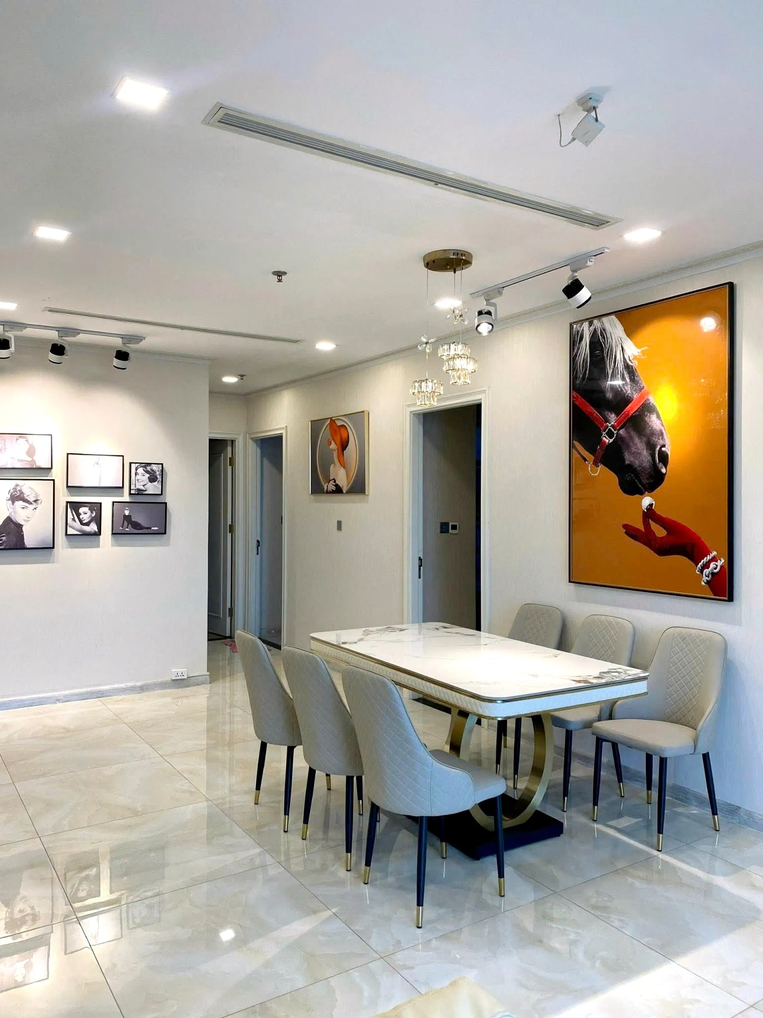 River view 03 Bedroom Vinhomes Golden River Apartment District 1 HCMC 118sqm 2,100 USD/month