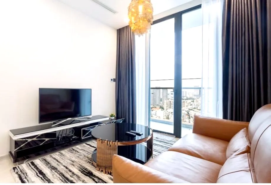 Good Rent 01 Bedroom Vinhomes Golden River Apartment District 1 HCMC 50sqm 830 USD/month