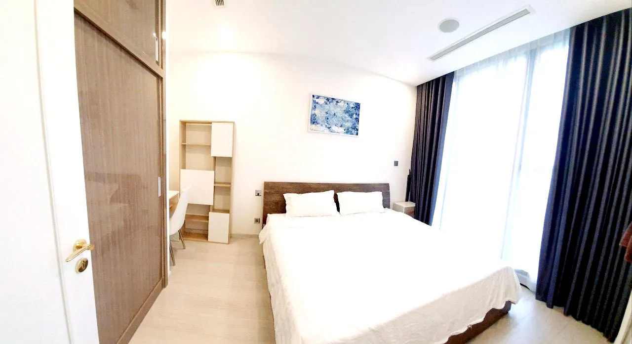 Good Rent 01 Bedroom Vinhomes Golden River Apartment District 1 HCMC 50sqm 830 USD/month