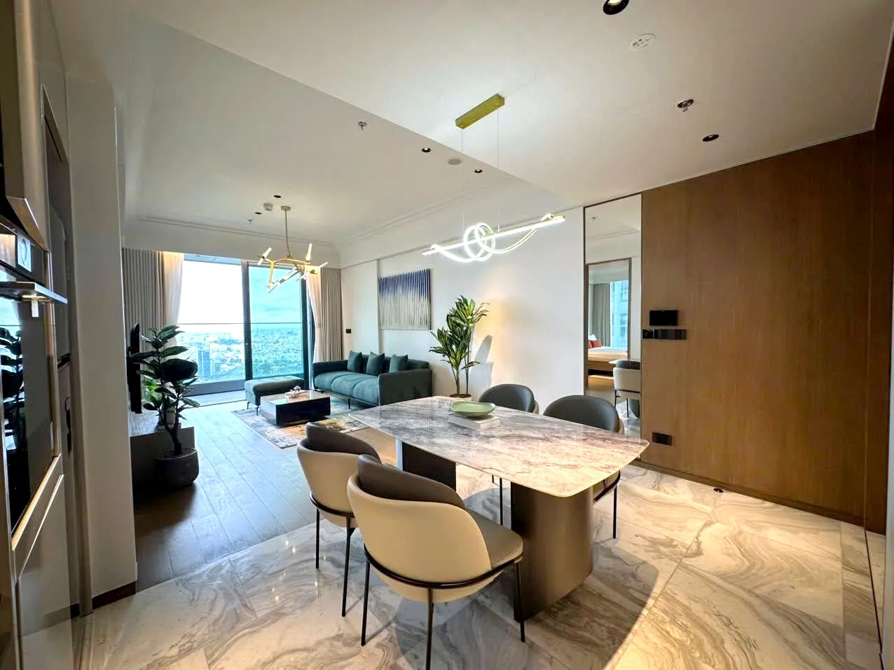 Luxury Condo 02 Bedroom Grand Marina Sai Gon Apartment District 1 HCMC 87sqm 3,800 USD/month