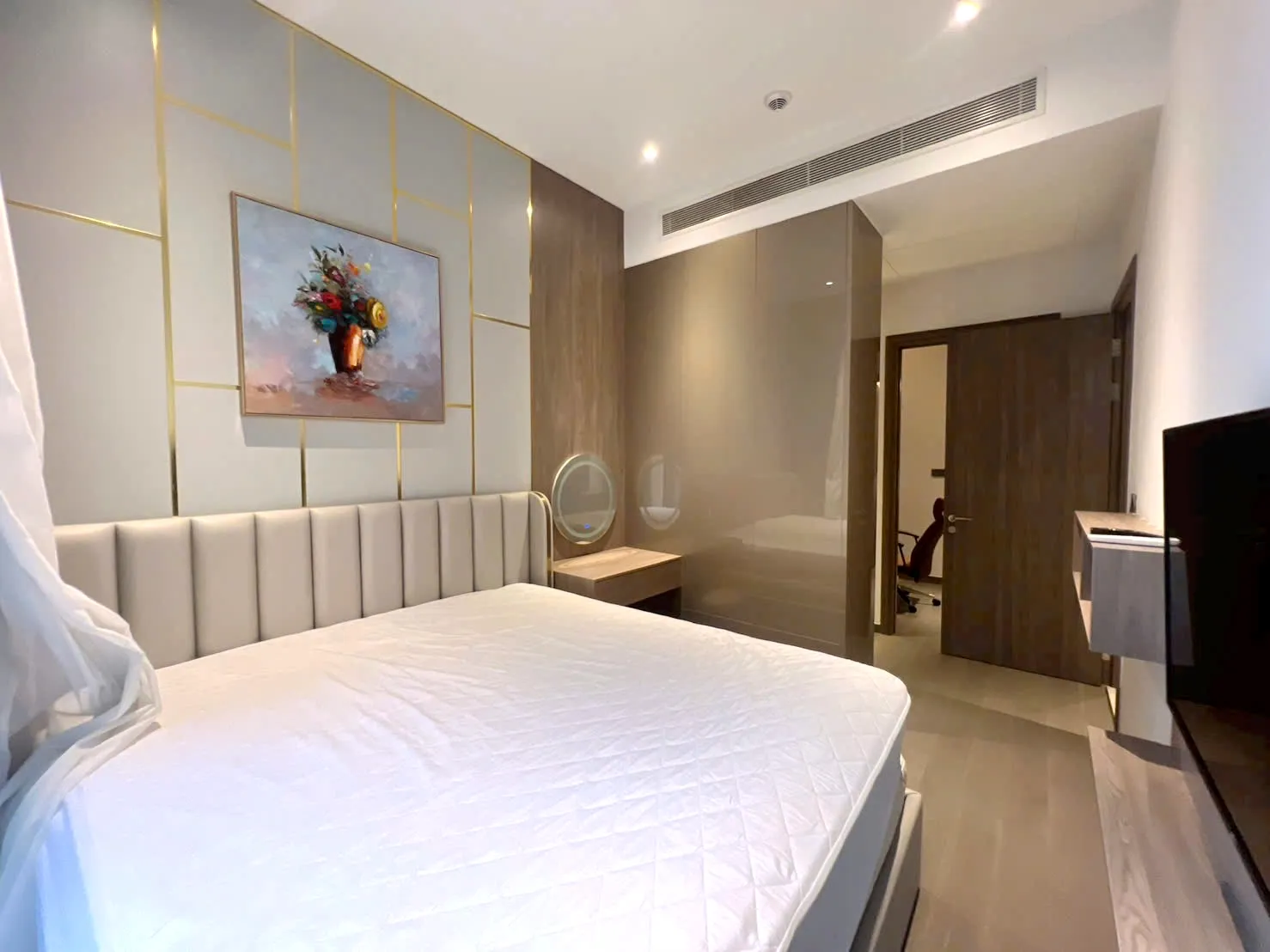 Best Price 01 Bedroom The Marq Apartment District 1 HCMC 49sqm 1,050 USD/month