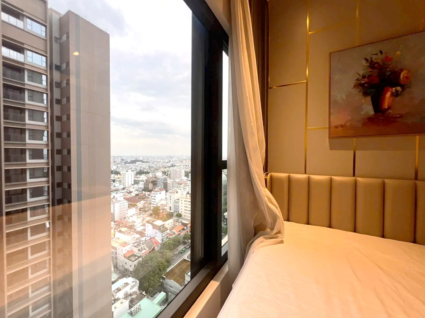Best Price 01 Bedroom The Marq Apartment District 1 HCMC 49sqm 1,050 USD/month