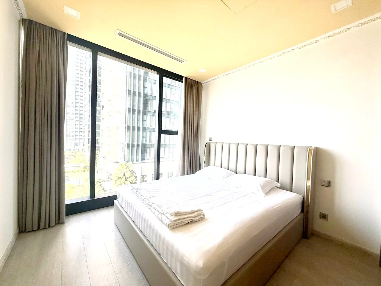 New Furniture 02 Bedroom Vinhomes Golden River Apartment District 1 HCMC 121sqm 1,900 USD/month