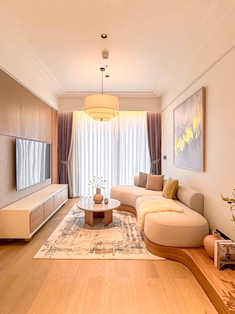 Fully Equipped 01 Bedrooms Grand Marina Sai Gon Apartment District 1 HCMC