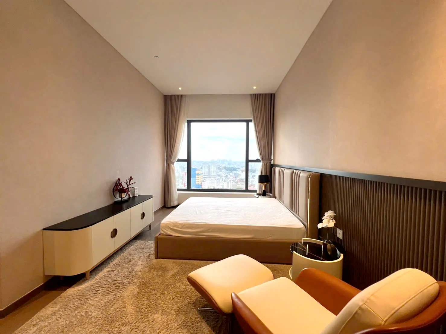 Rare Large Layout 03 Bedroom The Marq Apartment District 1 HCMC 143sqm 4,400 USD/month