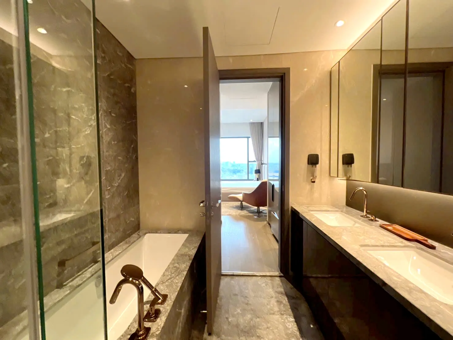 Rare Large Layout 03 Bedroom The Marq Apartment District 1 HCMC 143sqm 4,400 USD/month