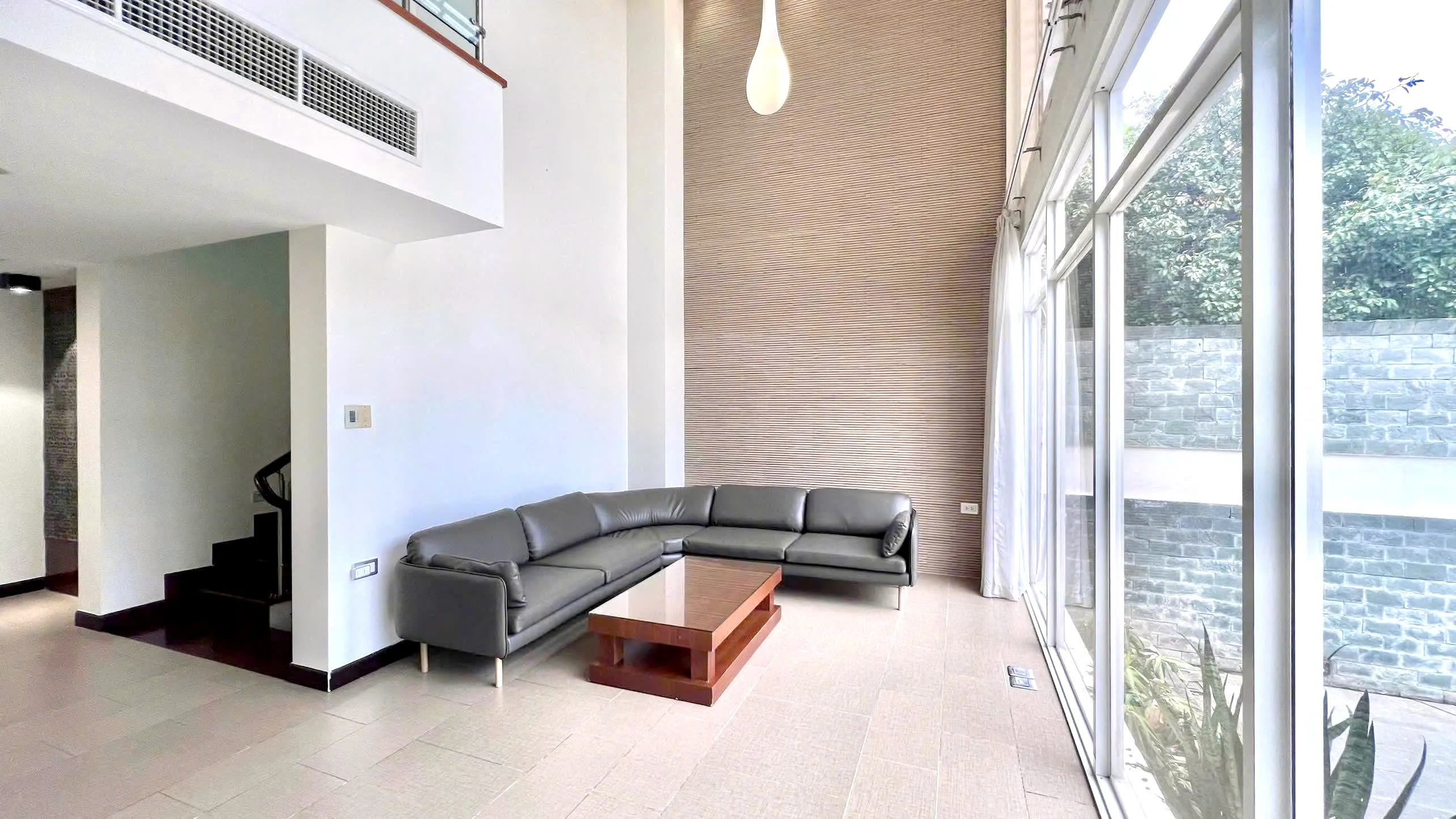Small and Modern Villa For Rent in Compound Thao Dien HCMC 300sqm 3,000 USD/month