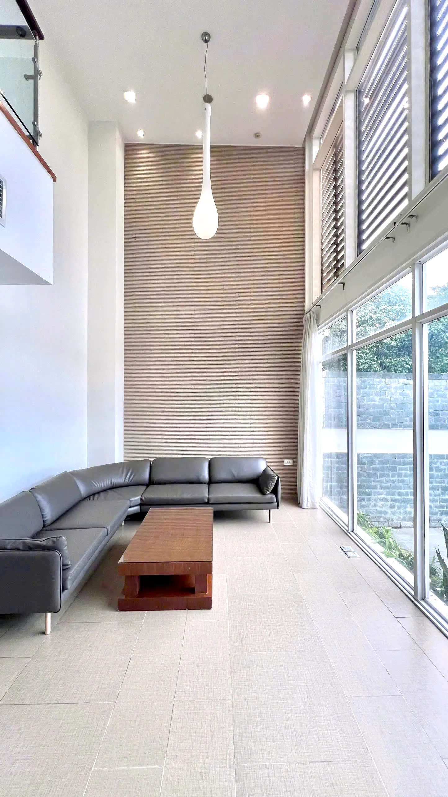 Small and Modern Villa For Rent in Compound Thao Dien HCMC 300sqm 3,000 USD/month
